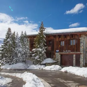 https://villa-chalet-les-arolles.hotels-rhonealpes.com